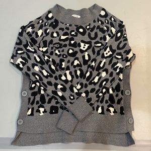 Stella & Dot Women's Leopard Print Sweater Size Medium